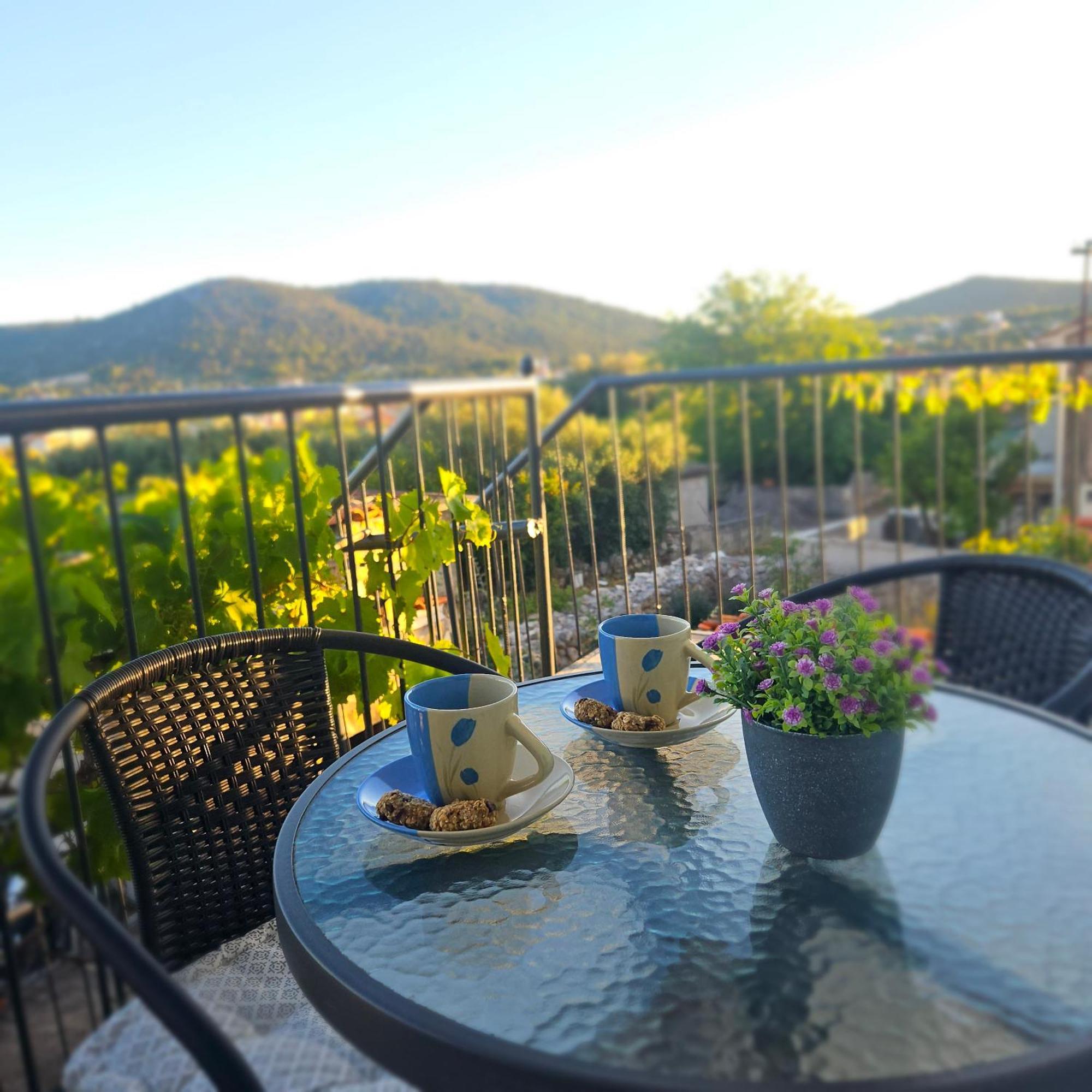 Apartment Viniska Vinišće Εξωτερικό φωτογραφία
